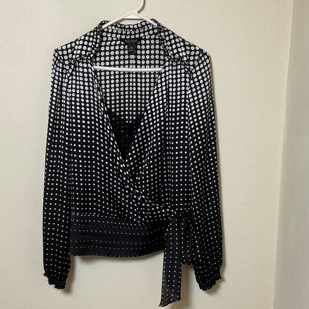 White House Black Market Black and White Polka Dot Wrap Blouse Sz M